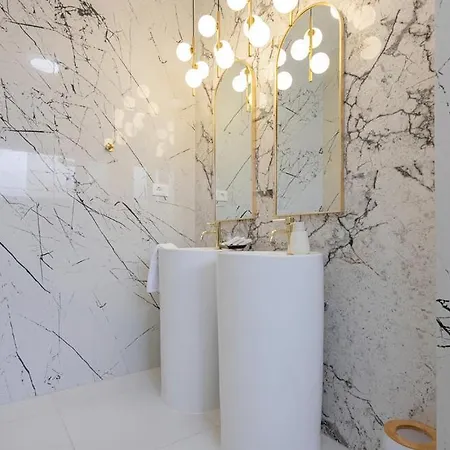 Vila Rosemary East - Heated Infinity Swimming Pool - Jacuzzi - Kids Playroom - Sea View *