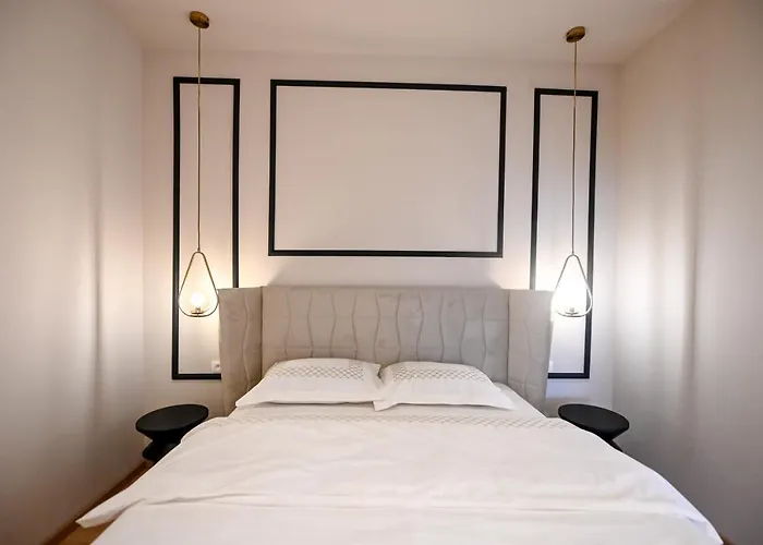 Villa Rosemary East - Heated Infinity Swimming Pool - Jacuzzi - Kids Playroom - Sea View *