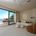 Villa Rosemary East - Heated Infinity Swimming Pool - Jacuzzi - Kids Playroom - Sea View