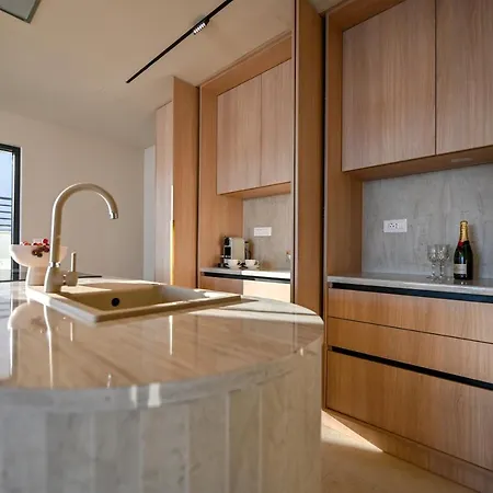 Rosemary East - Heated Infinity Swimming Pool - Jacuzzi - Kids Playroom - Sea View ヴィラ *