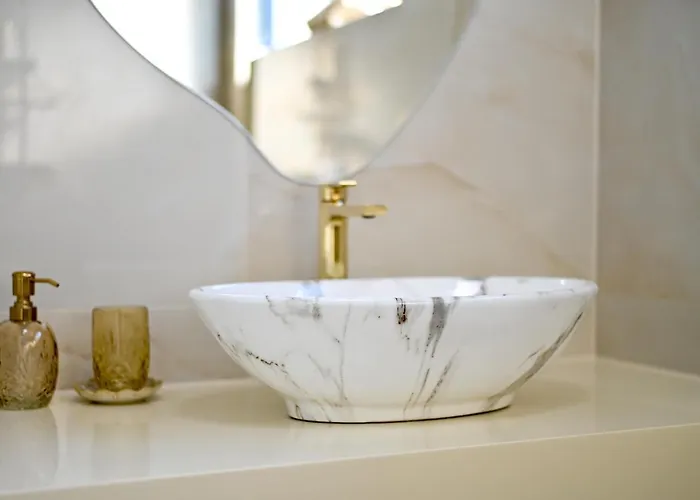 Villa Rosemary East - Heated Infinity Swimming Pool - Jacuzzi - Kids Playroom - Sea View