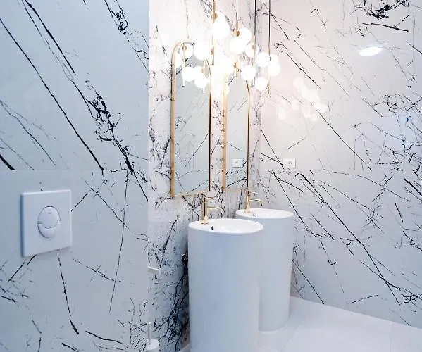 Rosemary East - Heated Infinity Swimming Pool - Jacuzzi - Kids Playroom - Sea View Villa